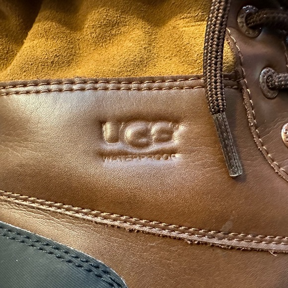 UGG BUTTE ll WATERPROOF WINTER BOOT - Picture 3 of 10